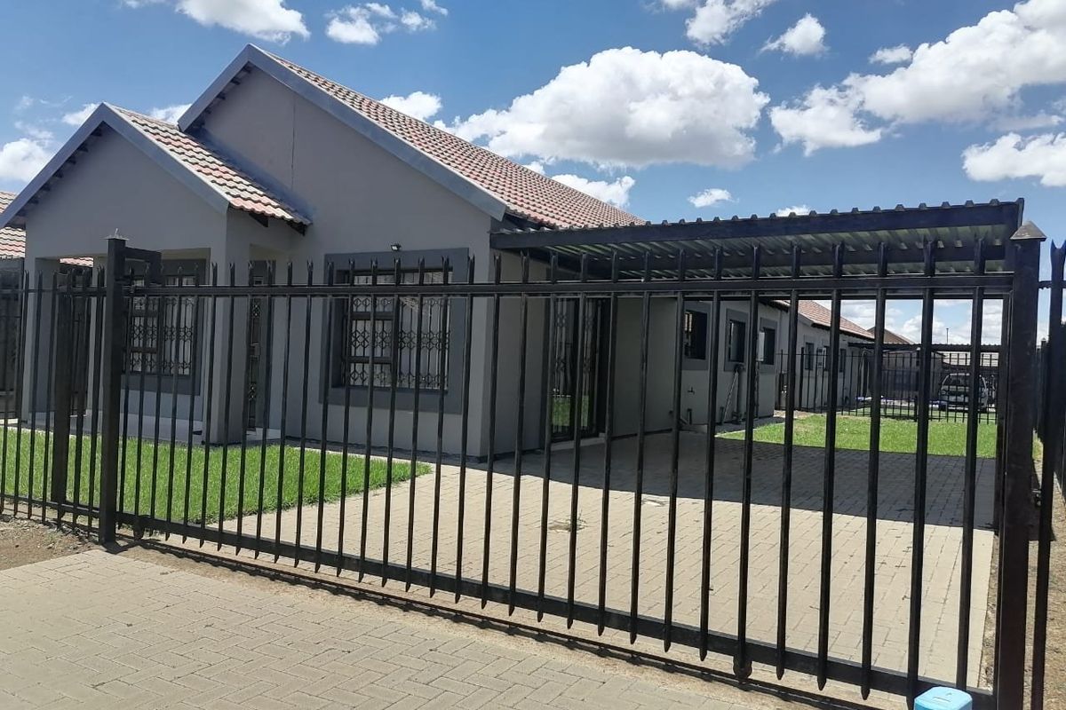 Charming 3-Bedroom Home for Sale in Arcata, Heidedal - Photo 3