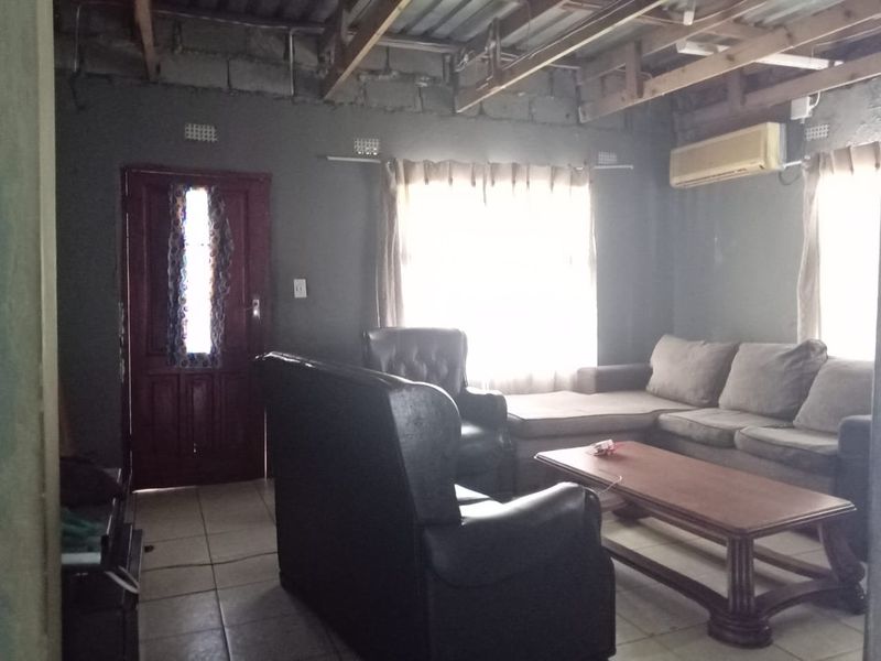 0 Bed House in Esikhawini for Sale - Photo 5