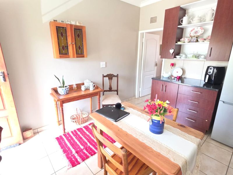 1 Bedroom Apartment / Flat For Sale in Flamwood - Photo 8