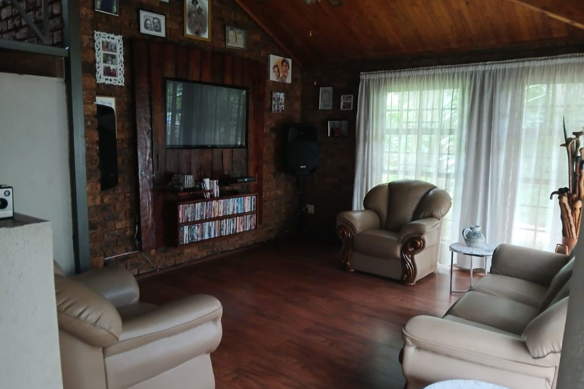 5 Bedroom House for Rent in Gerhardsville - Photo 3