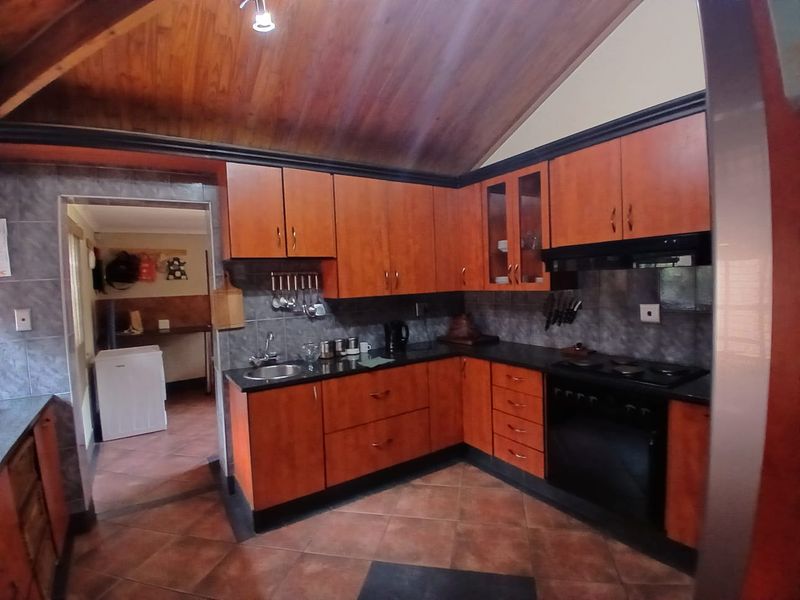 5 Bedroom House for Rent in Gerhardsville - Photo 10