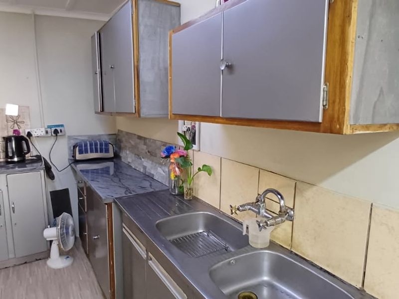 Charming Smallholding with Vintage Farmhouse – Ideal for Country Living & Farming - Photo 6