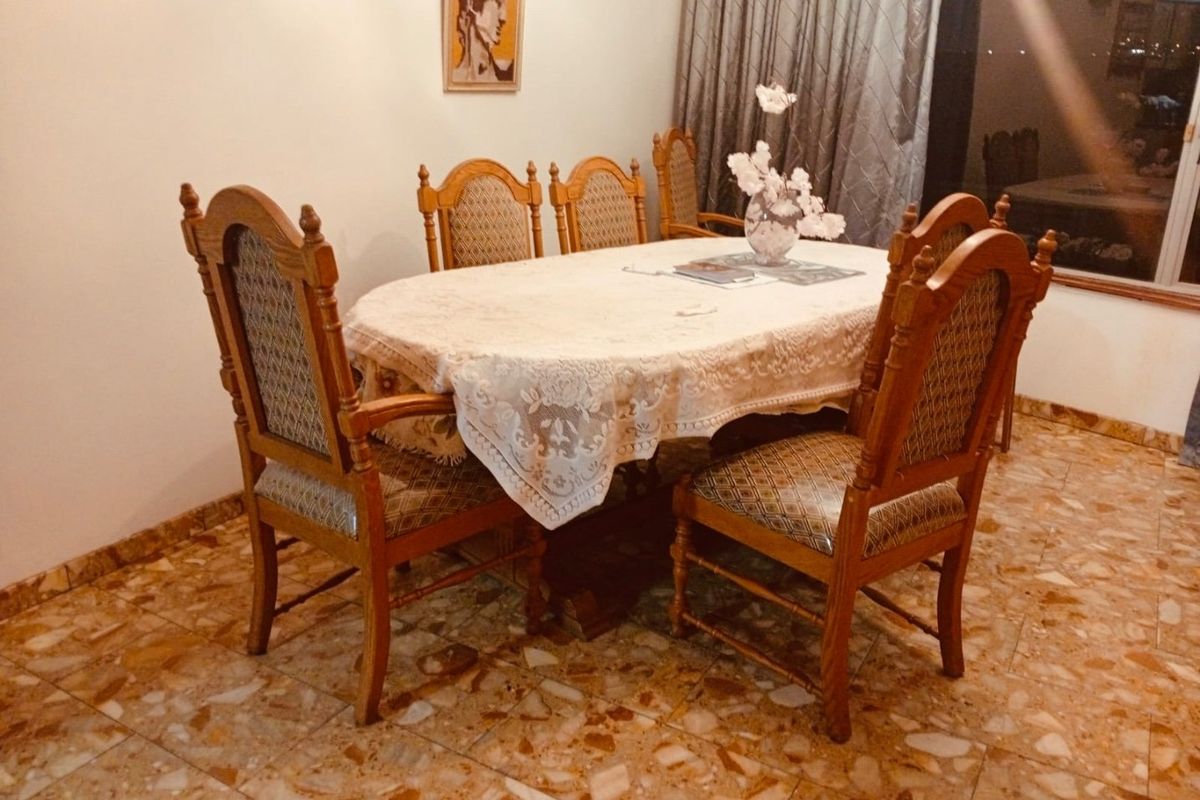 Spacious 6-Bedroom Home with Multiple Living Areas, Ample Parking and Income Potential in Reservoir Hills - Photo 4