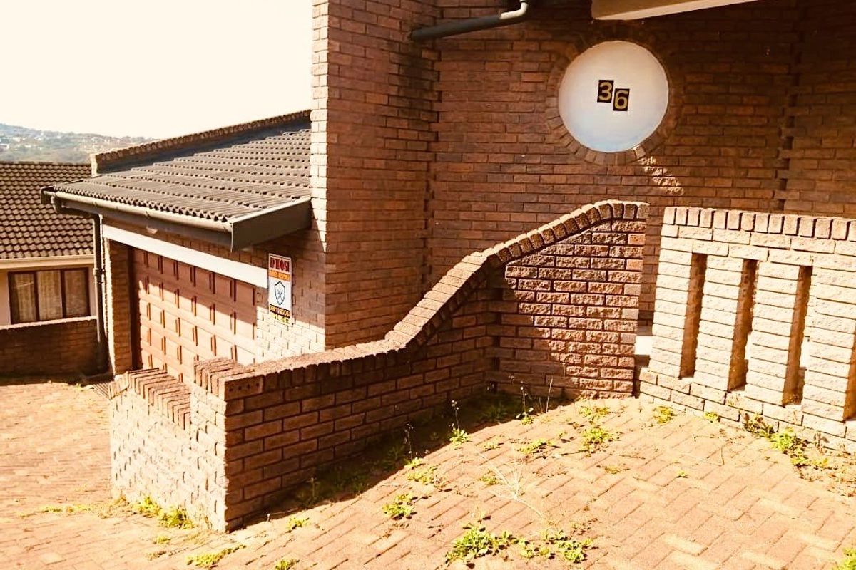 Spacious 6-Bedroom Home with Multiple Living Areas, Ample Parking and Income Potential in Reservoir Hills - Photo 2