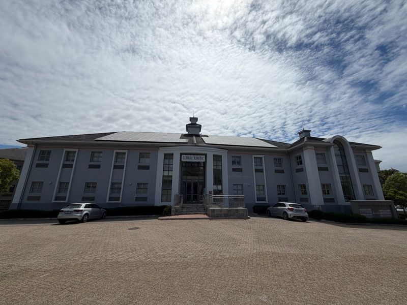 Where Business Meets Lifestyle - Photo 2