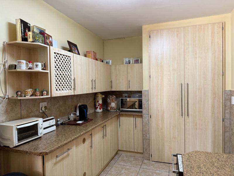 3 Bedroom Townhouse Flamwood - Photo 2