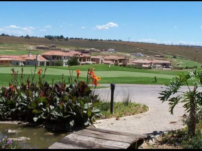 Exclusive Land for Sale in Prestigious Golf Estate - Photo 5