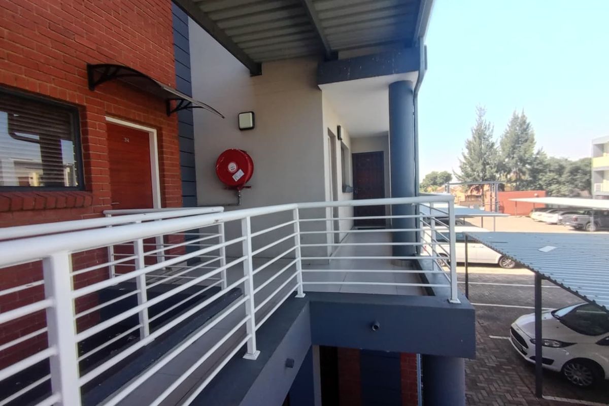 two bedroom eagle heights unit for rent - Photo 4