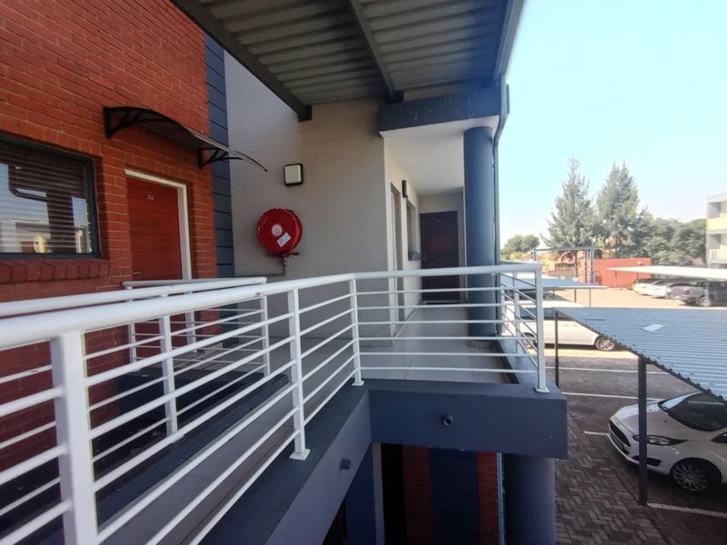 two bedroom eagle heights unit for rent - Photo 4