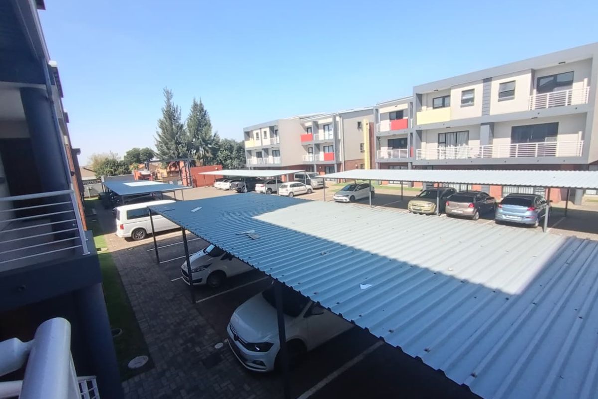 two bedroom eagle heights unit for rent - Photo 2