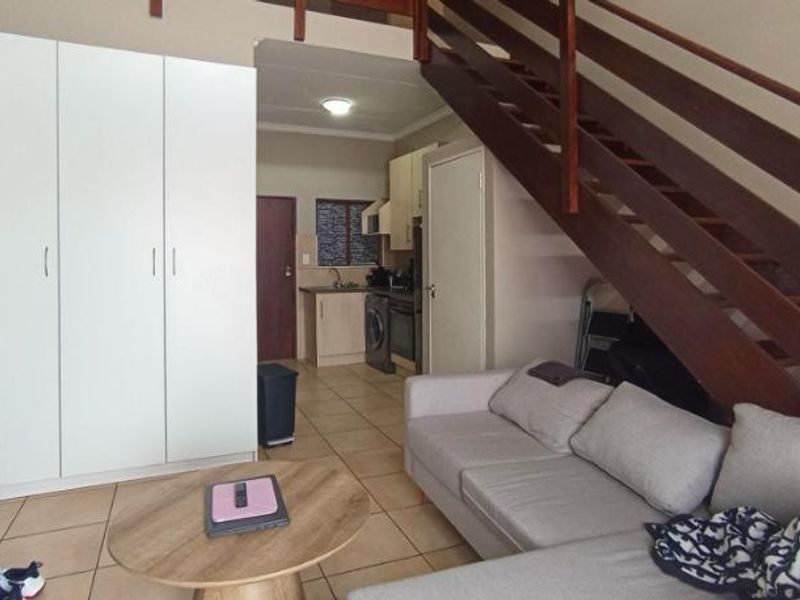 Book a viewing with me today! - Photo 5