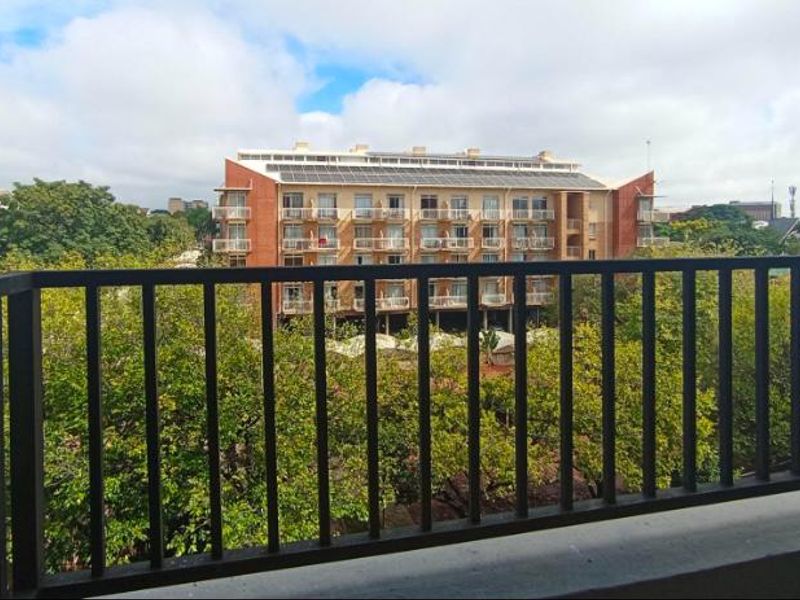 Book a viewing with me today! - Photo 10