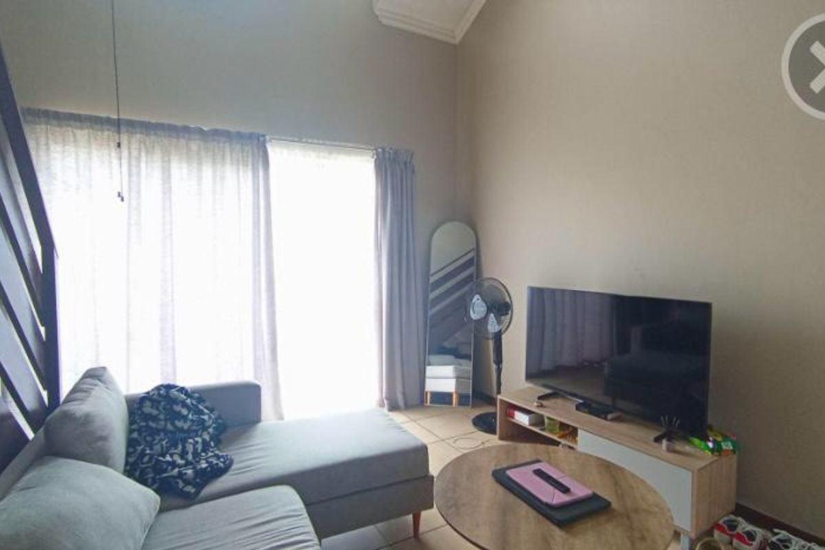 Book a viewing with me today! - Photo 4