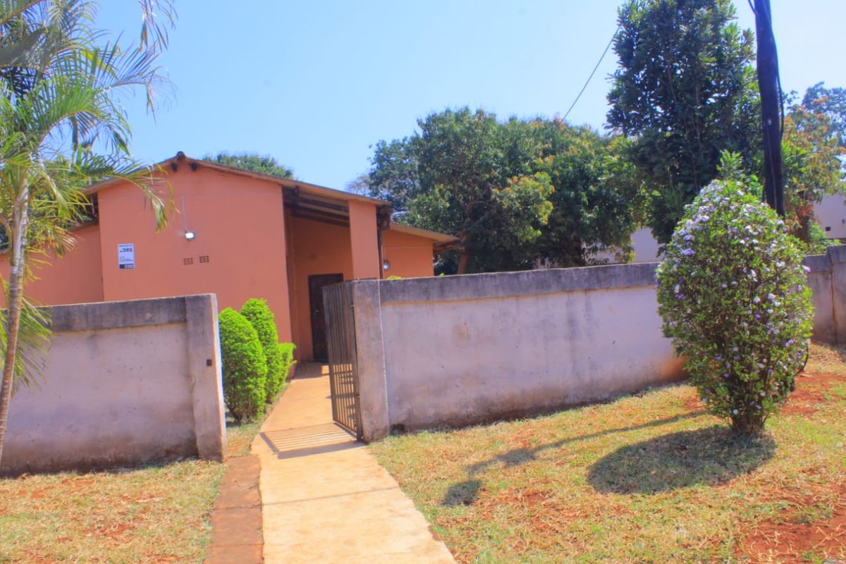 3 Bedroom House to Rent  in P west Thoyandou - Photo 2