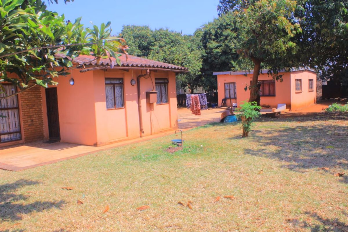 3 Bedroom House to Rent  in P west Thoyandou - Photo 4