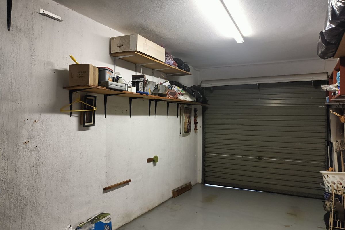 Neat townhouse in Hayfields for sale  - Photo 3