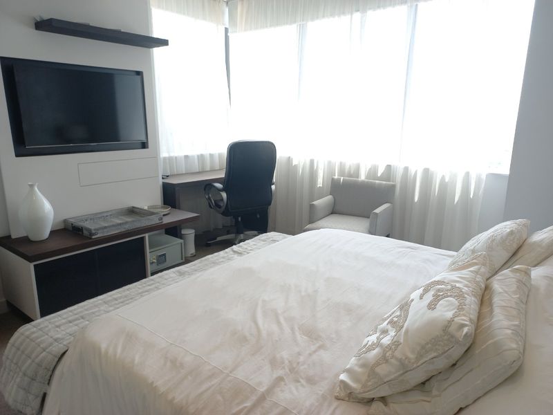 Furnished Executive 2-Bedroom Apartment in Luxury Hotel  - Photo 7