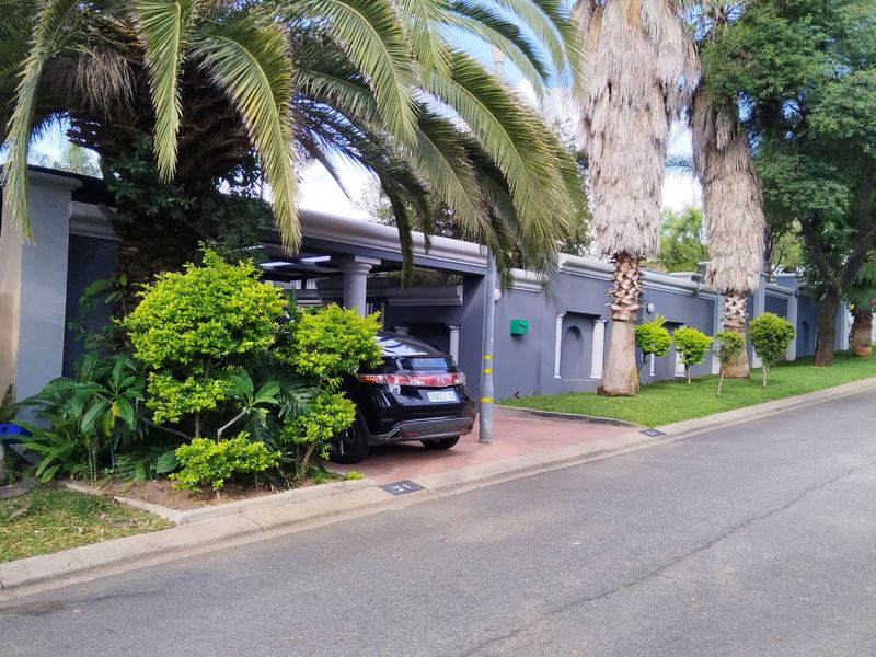 Stylish and spacious gem! - Photo 2