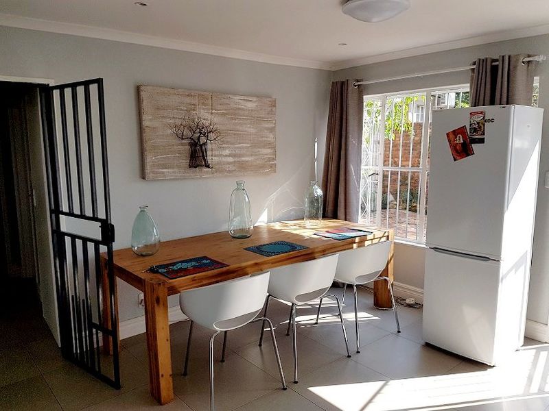 Three Bedroom house with additional separate flat for sale - Photo 8