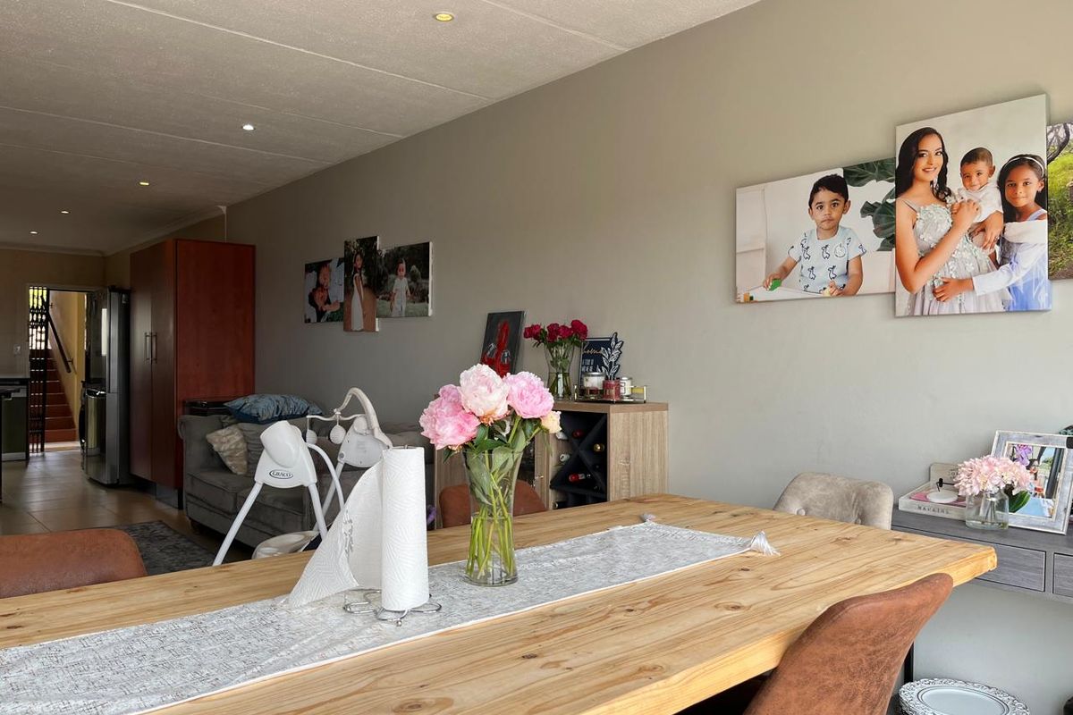 3 Bedroom House to Rent in Bassonia Rock - Photo 5