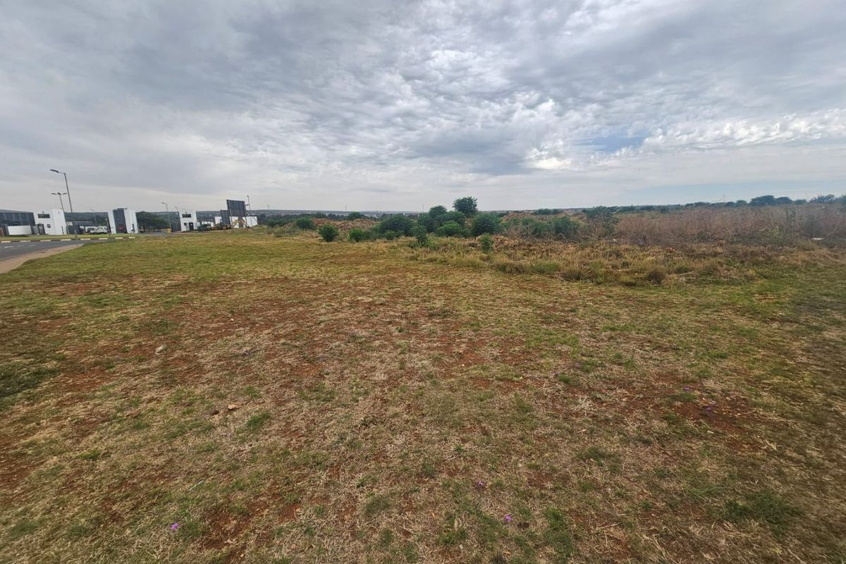 Vacant Land for Sale in West Hills Business Estate - Photo 3