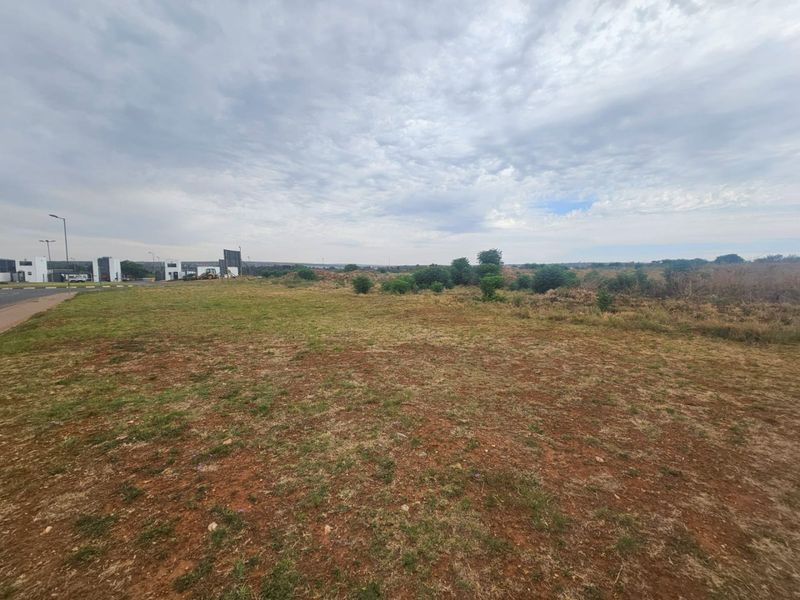 Vacant Land for Sale in West Hills Business Estate - Photo 9