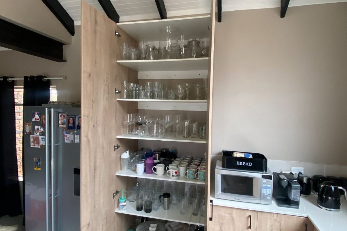 Modern 4 Bedroom Home in a Peaceful Cul-de-Sac – Magalieskruin - Photo 5