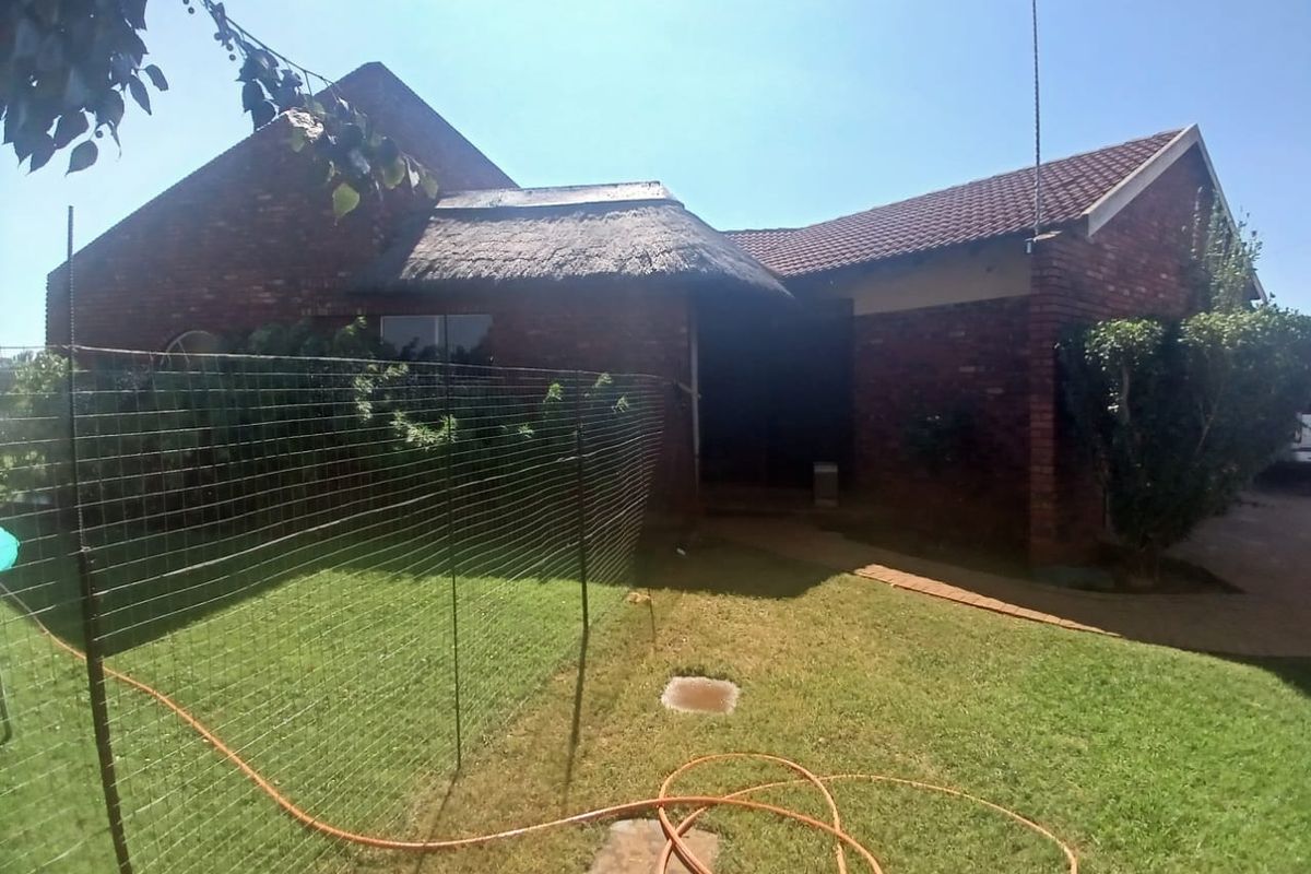 Incredible Value Family Home with Endless Potential in Vaal Park, Orkney - Photo 2