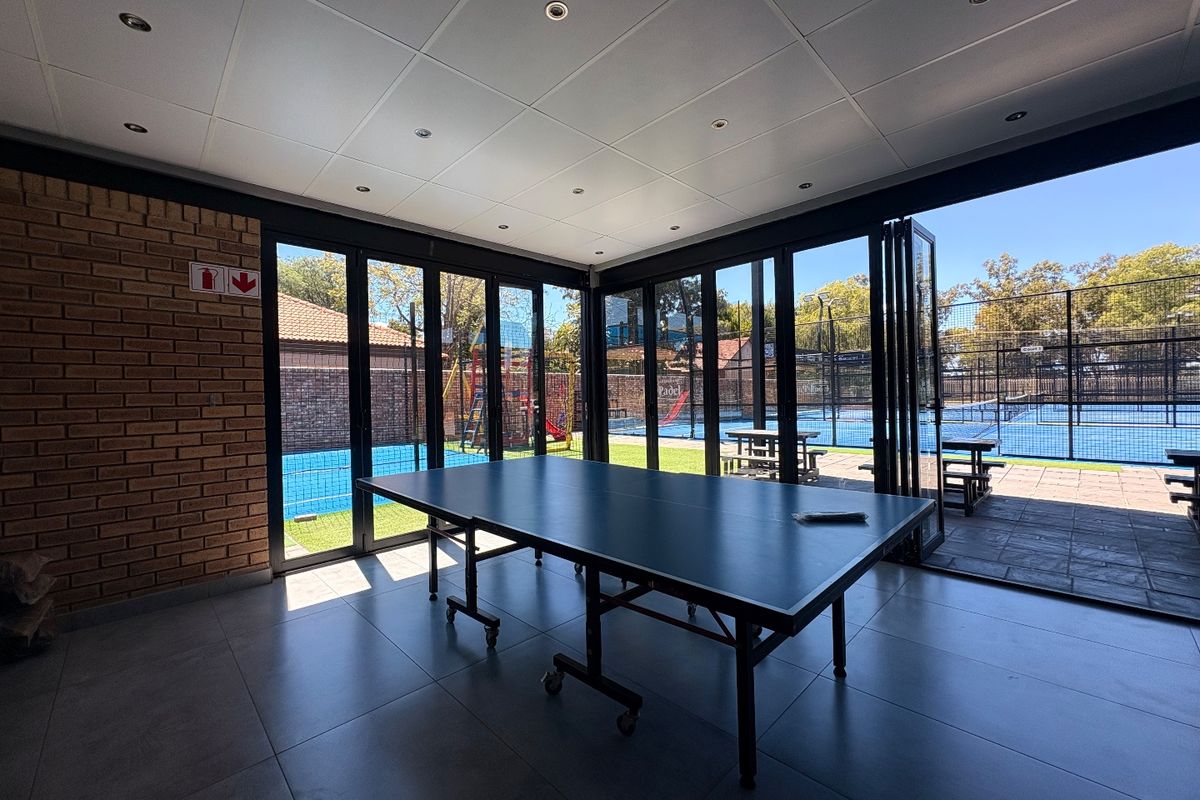 Spacious & Versatile Office / Studio Space to Let - Photo 4