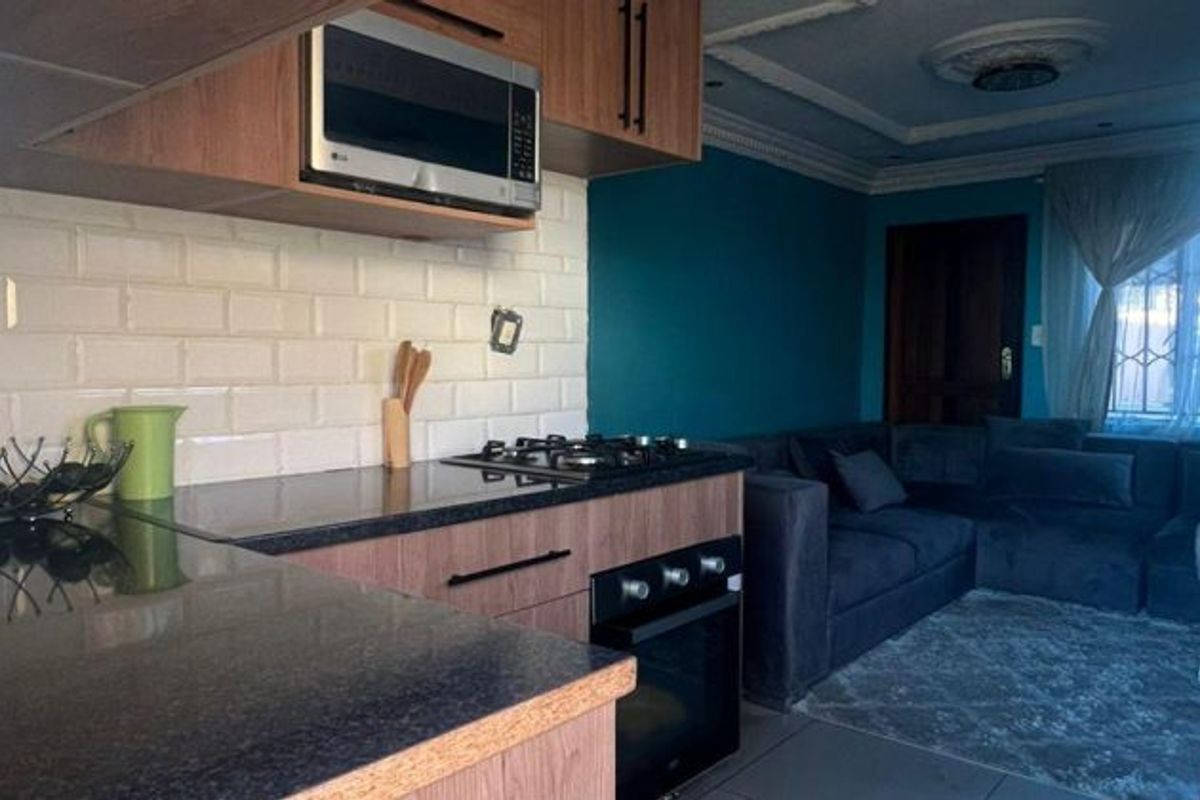 2 bedroom house Soshanguve-UU - Photo 3