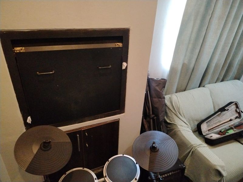 Charming 3-Bedroom Home with Modern Comforts & Entertainer’s Braai Room - Photo 6