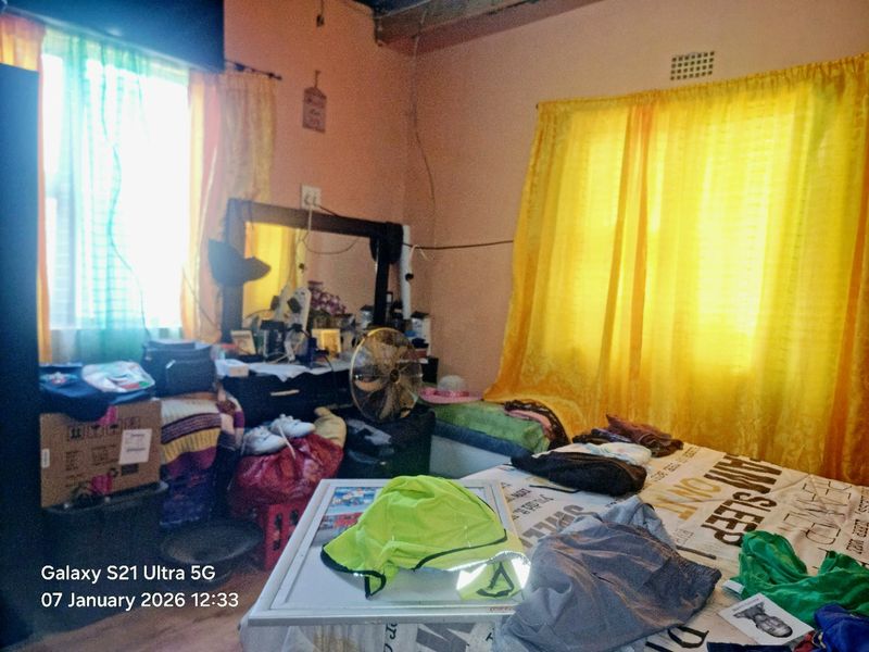 Neat 3-Bedroom Family Home in Quiet Delft Suburban Area... EXCLUSIVE SOLE MANDATE!!!! - Photo 4