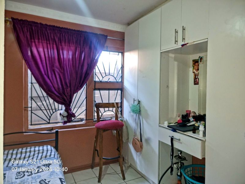 Exclusive Family Home with Income-Generating Granny Flat – Forest Heights... EXCLUSIVE SOLE MANDATE!!!!! - Photo 9