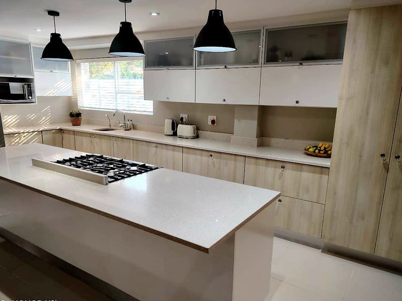 4 Bedroom House For Sale in Nahoon - Photo 9