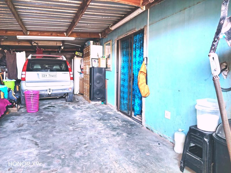 Cozy Two Bedroom Home in Strand’s Sercor Park - Photo 3