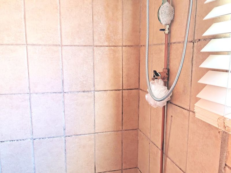 Cozy Two Bedroom Home in Strand’s Sercor Park - Photo 7