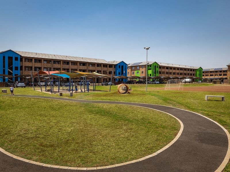 Beautiful 2 bedroomed Apartment for sell in Sky City! - Photo 3