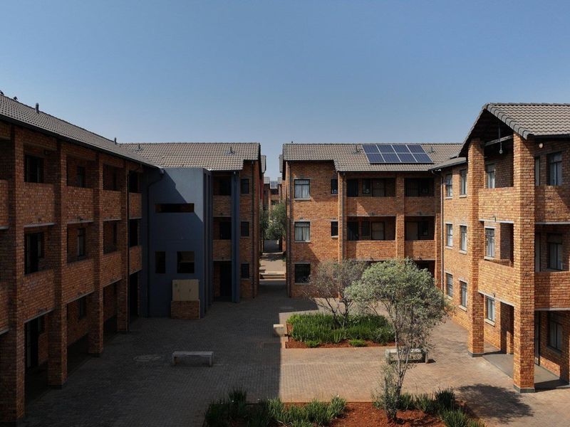 Beautiful 2 bedroomed Apartment for sell in Sky City! - Photo 7