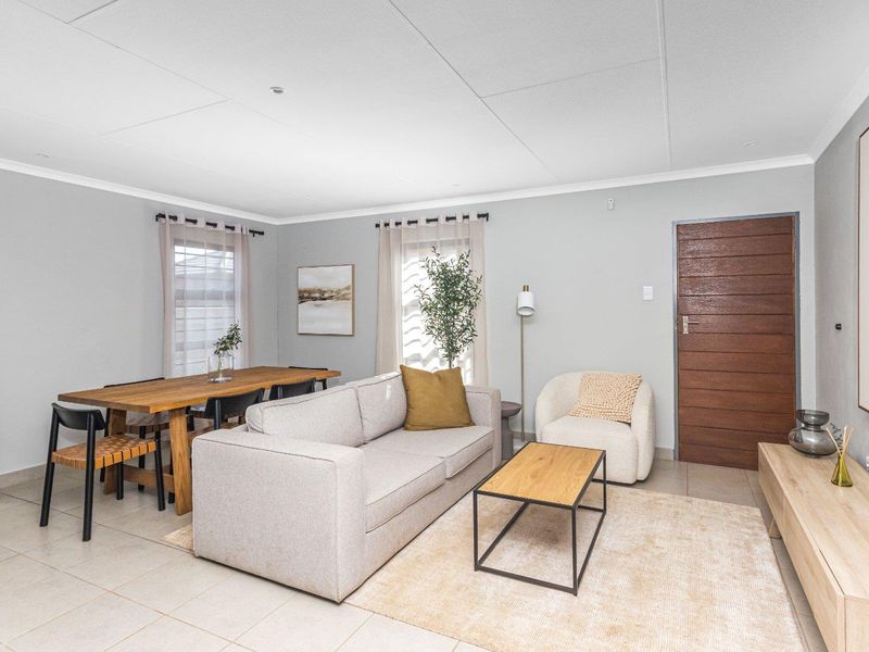 Beautiful 3 bedrooms house for sell in Sky City Security Estate! - Photo 7