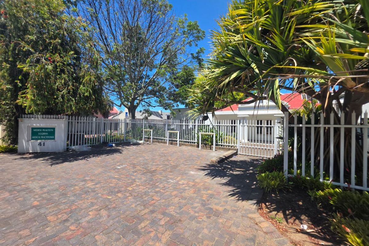 Versatile Medical or Professional Opportunity. - Photo 2