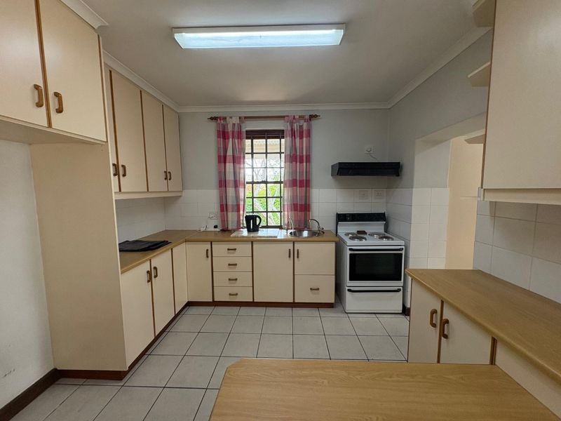 Versatile Medical or Professional Opportunity. - Photo 9