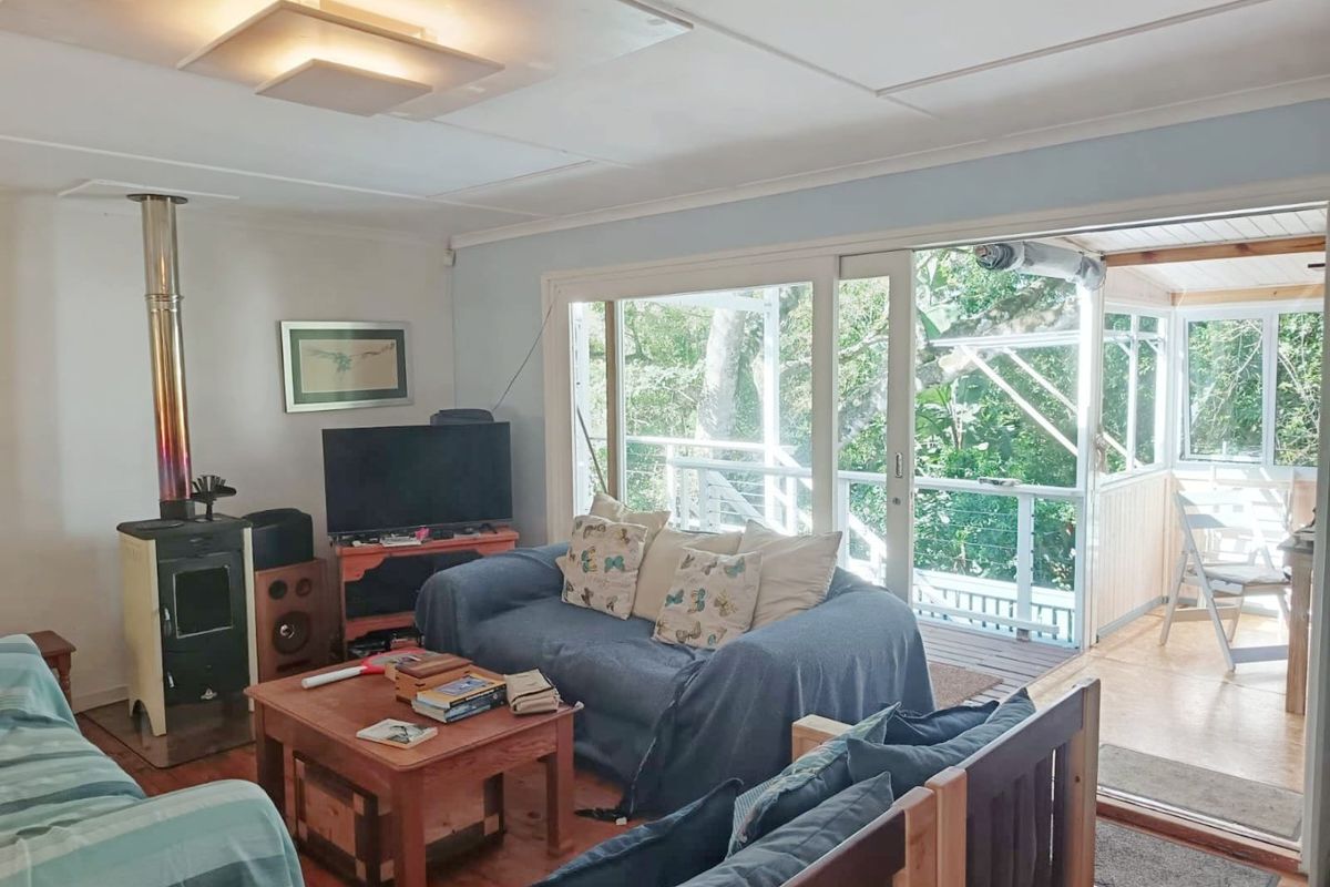 Ideal family home close to the Knysna lagoon with separate flatlet. - Photo 5