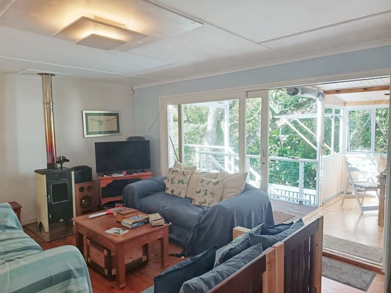 Ideal family home close to the Knysna lagoon with separate flatlet. - Photo 5