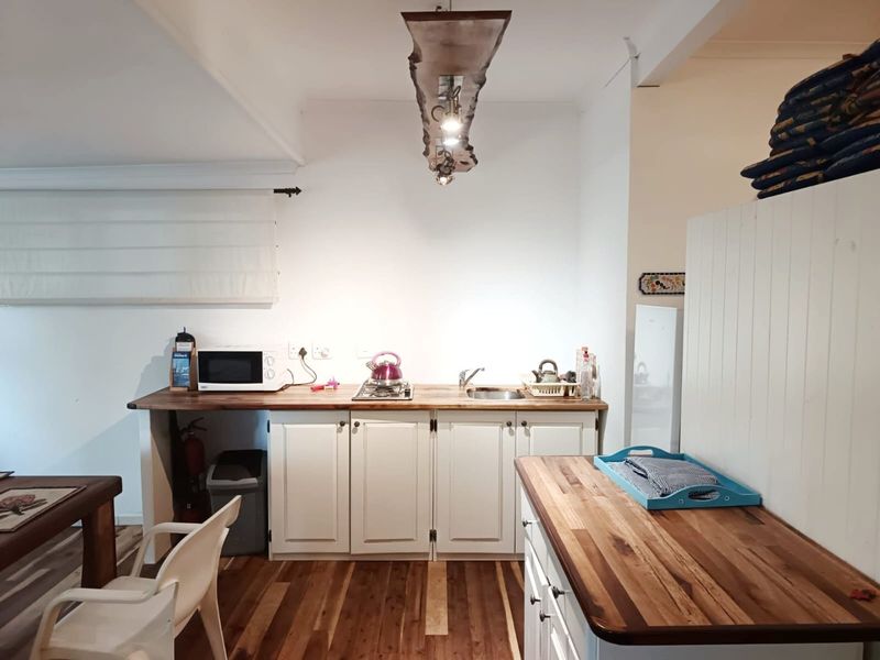 Ideal family home close to the Knysna lagoon with separate flatlet. - Photo 8