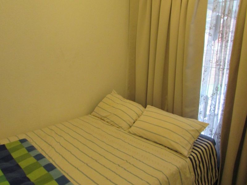 Neat 3 bedroom home in good area - Photo 10