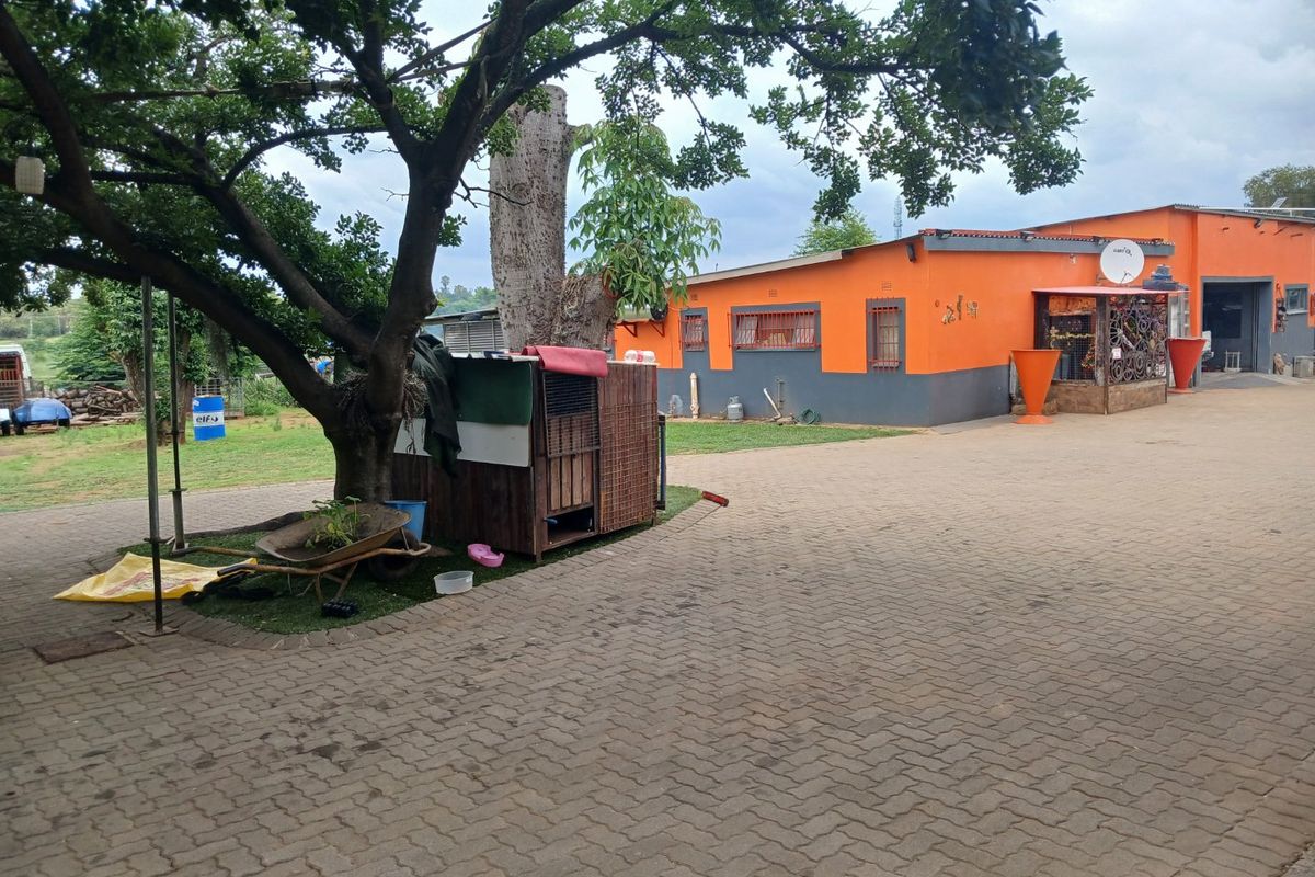 8.3 ha Plot in Waterval next to R101 - Photo 2