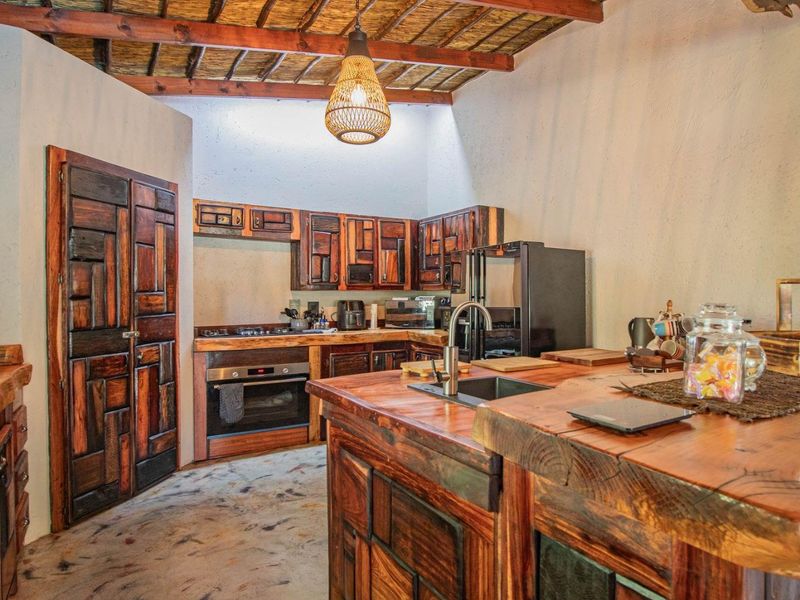 Country charm meets poolside living - Photo 10