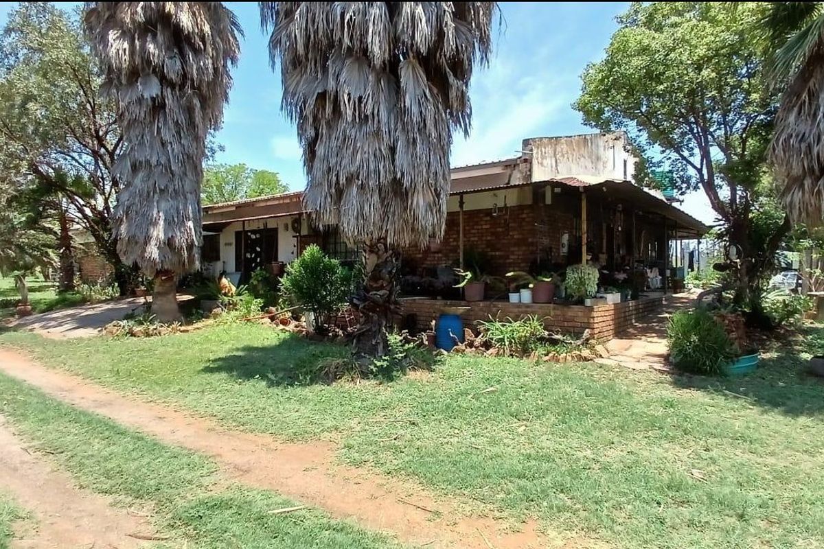 Lifestyle Smallholding – Vasfontein AH, Wonderboom - Photo 2