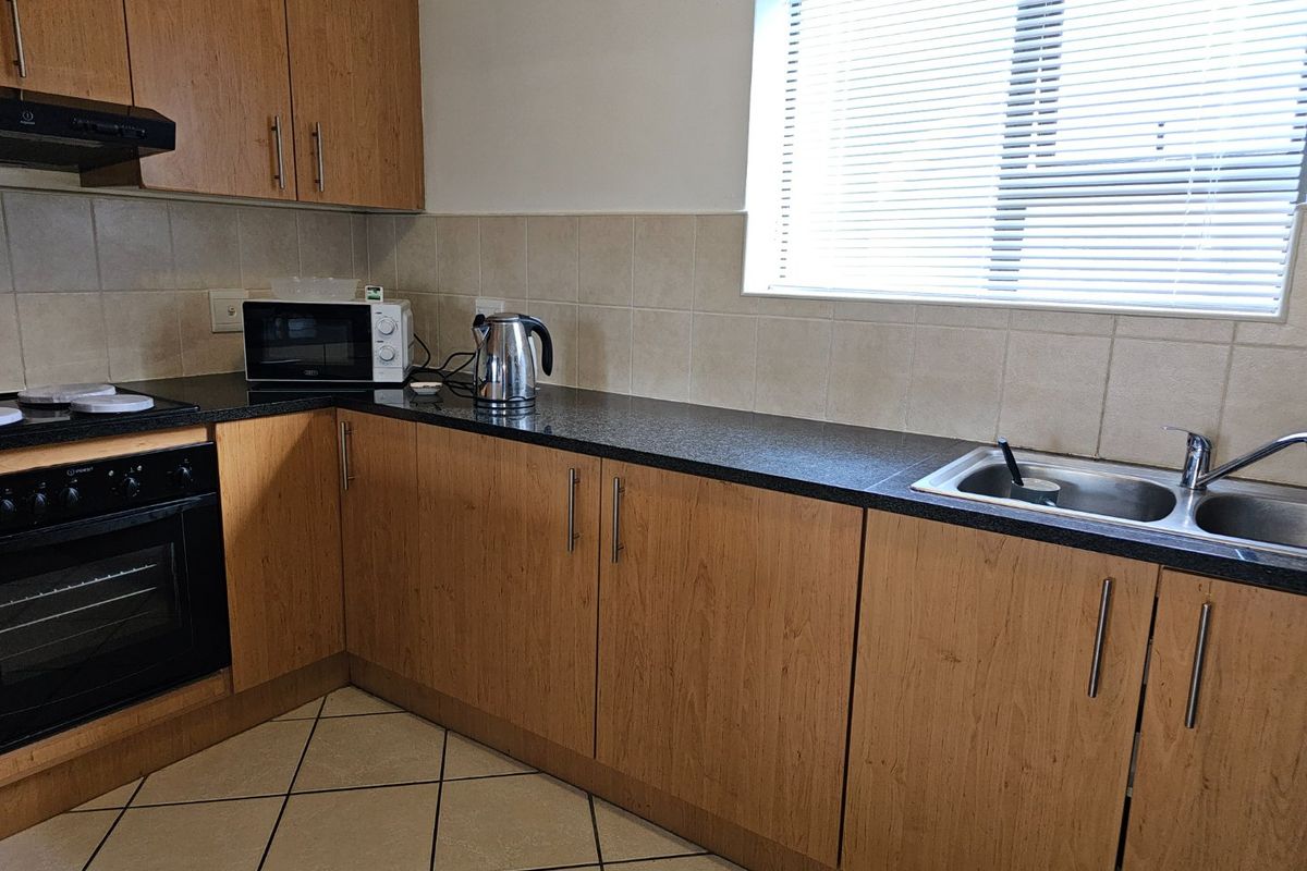 POSITION, POSITION, POSITION – RIGHT POSITION, RIGHT PRICE! - Photo 4