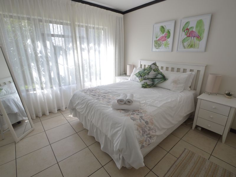 2 Bedroom ground floor unit in a secure complex - Photo 4